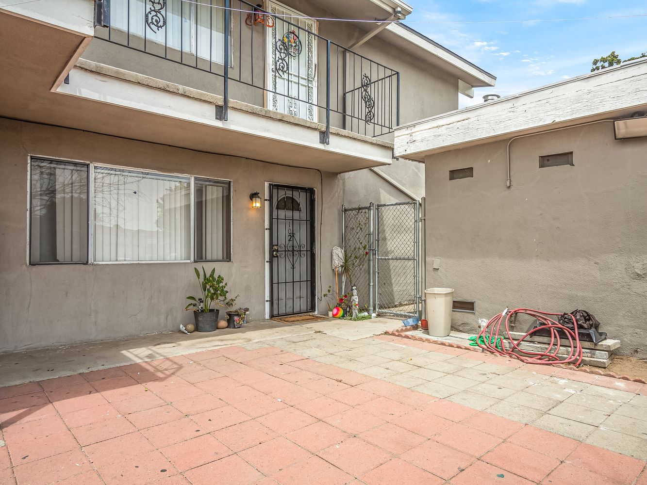1476 N Cedar Ave, Fresno, CA 93703